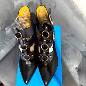 Brand New Fluevog Black Size 9 Tammi Rose in the box.